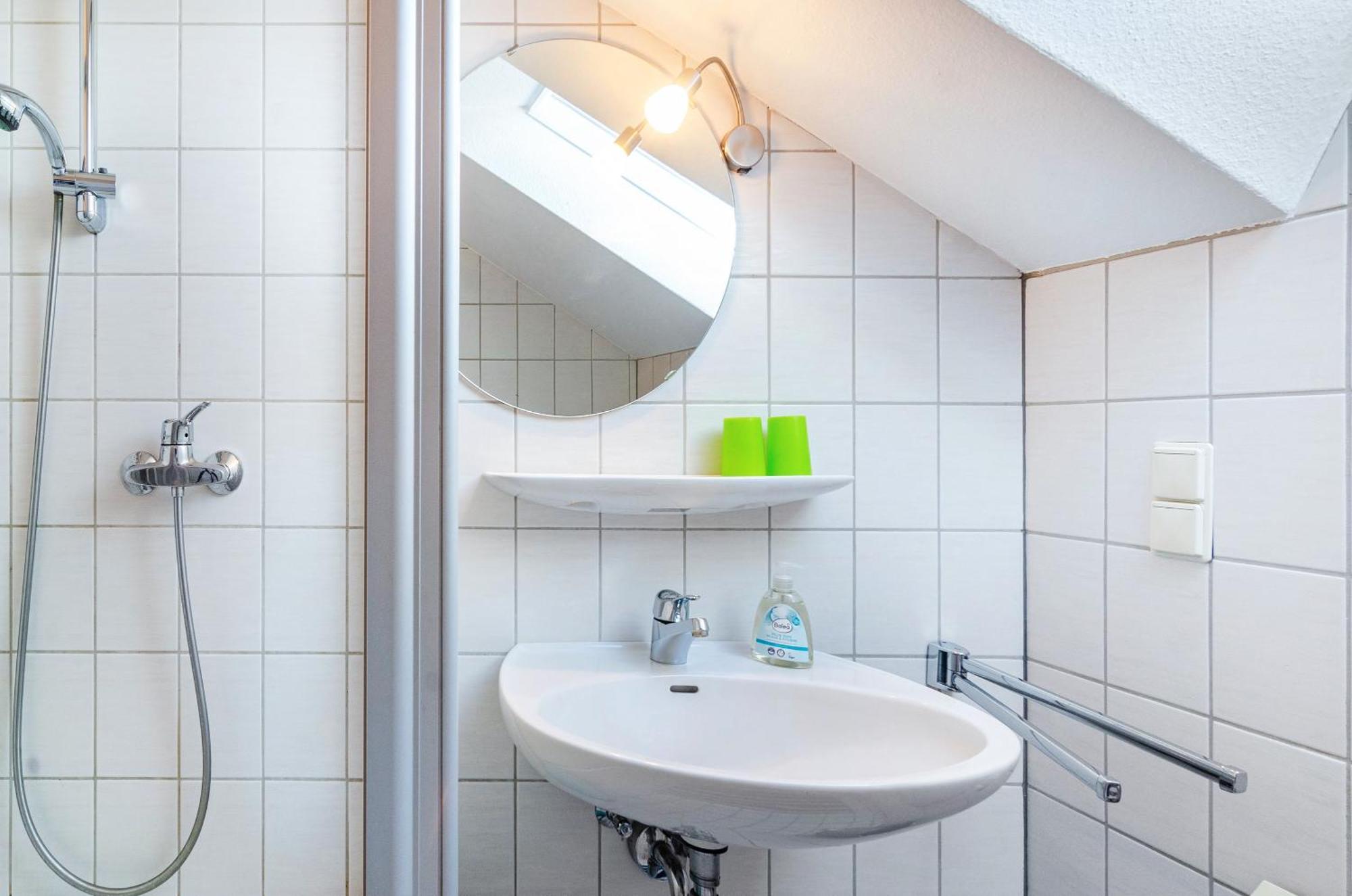 Vronis Ferienwohnungen Muhlingen Kültér fotó